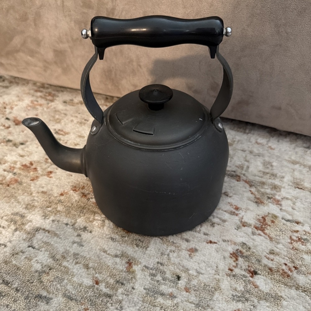 Vintage Calphalon 2 Qt Teapot Wooden Handle Made in Ireland